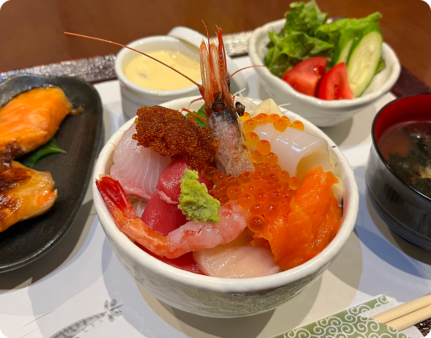 海鮮丼